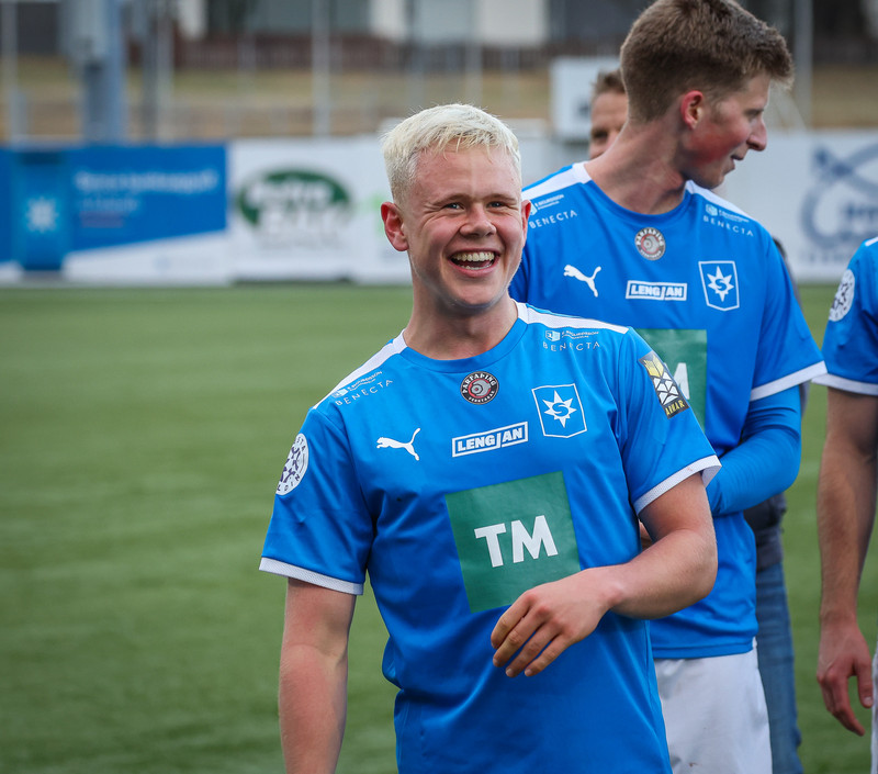 Þess vegna hefur hann hafnað þeim tilboðum sem hafa borist