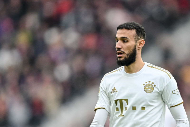 Telegraph: Mazraoui færist nær Man Utd