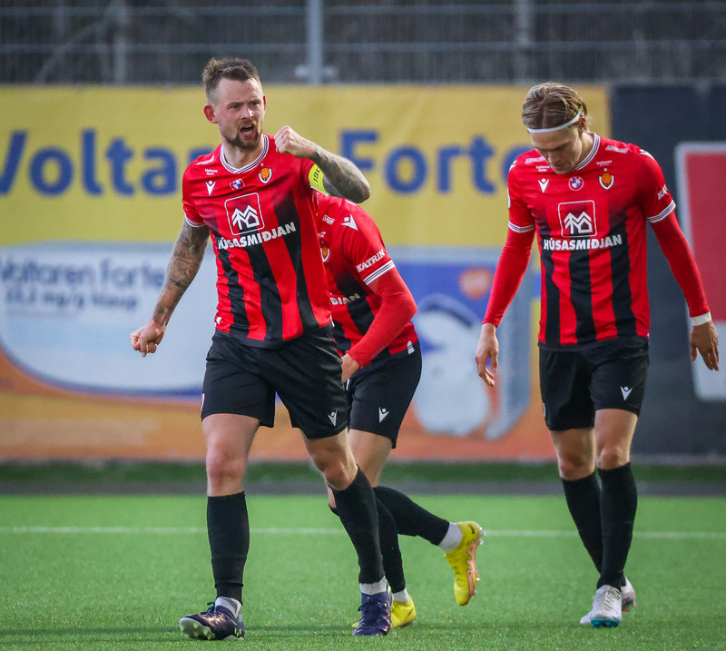 Víkingar eru á toppnum með fullt hús og hafa ekki enn fengið á sig mark.