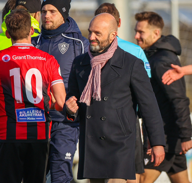 Arnar biðst afsökunar: Ekki eðlilega hallærisleg ummæli