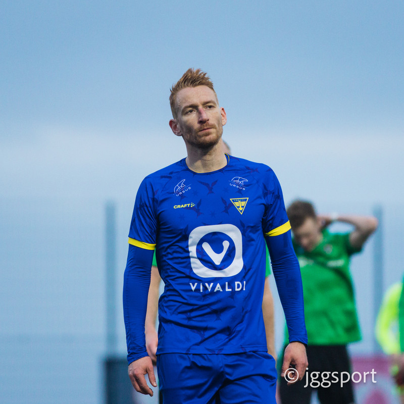 Aron Bjarki tekur slaginn áfram (Staðfest)