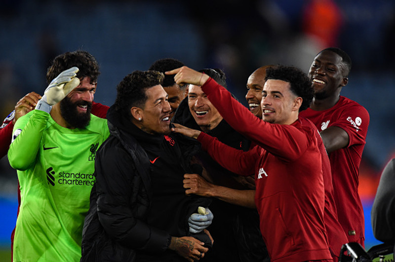 Stuðningsmenn Liverpool sungu mikið til Roberto Firmino gegn Leicester á mánudagskvöld.
