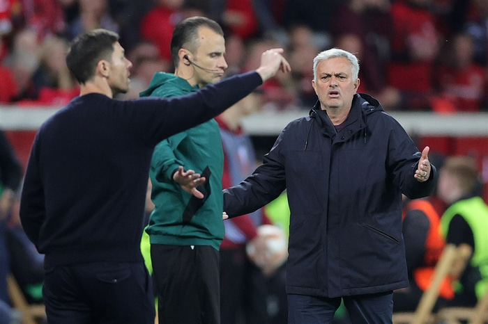 Mourinho getur bætt enn einum titlinum við í safnið.