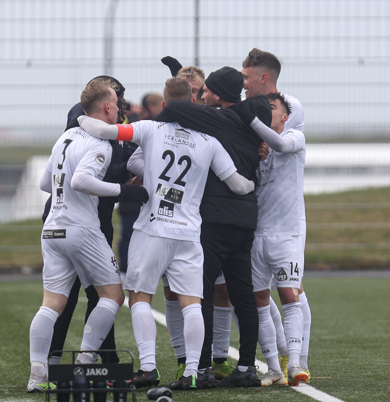 Ísland í dag - Snýst lukkan Vestra í hag?