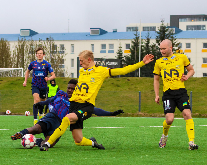 Myndaveisla: ÍA vann Leikni í Breiðholti