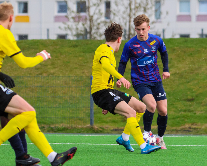 Myndaveisla: ÍA vann Leikni í Breiðholti