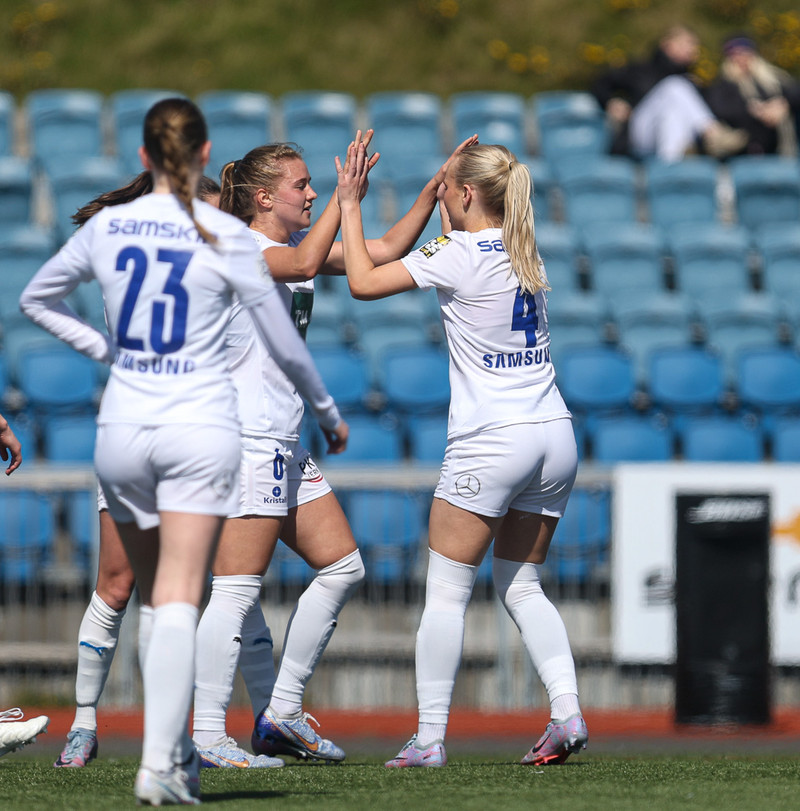 Myndaveisla: Stjarnan sló Gróttu út á nesinu