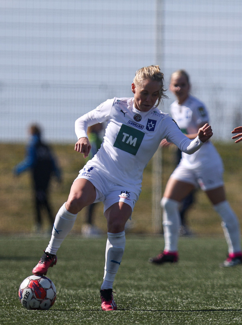 Myndaveisla: Stjarnan sló Gróttu út á nesinu