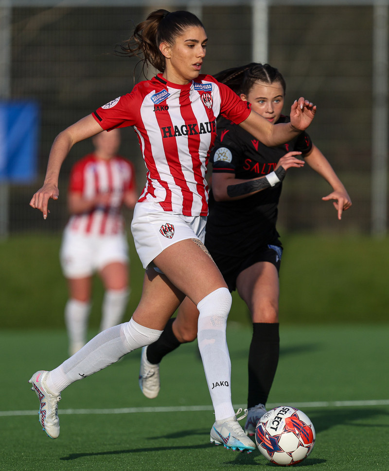Myndaveisla: Þróttur sló Val út í fyrrakvöld