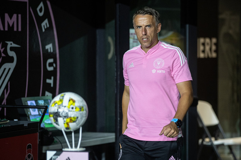 Phil Neville í þjálfarateymi Kanada