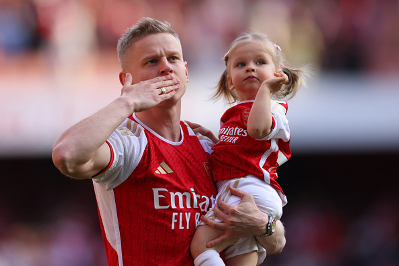 Fjórir bakverðir fjarverandi hjá Arsenal