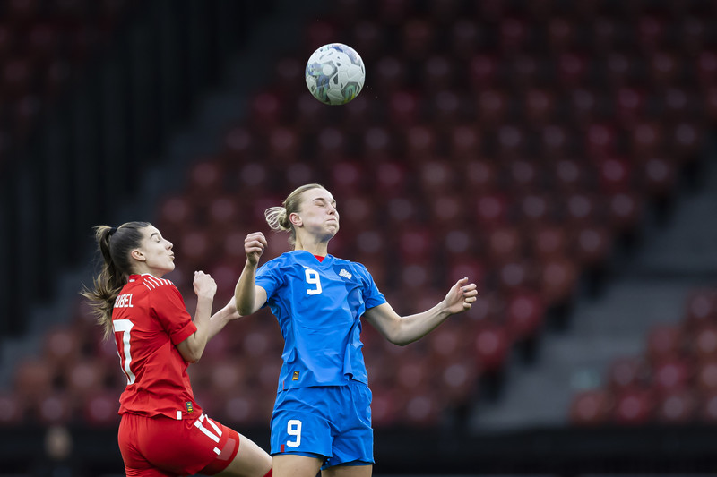 Spilaði í fremstu línu á móti Sviss í apríl