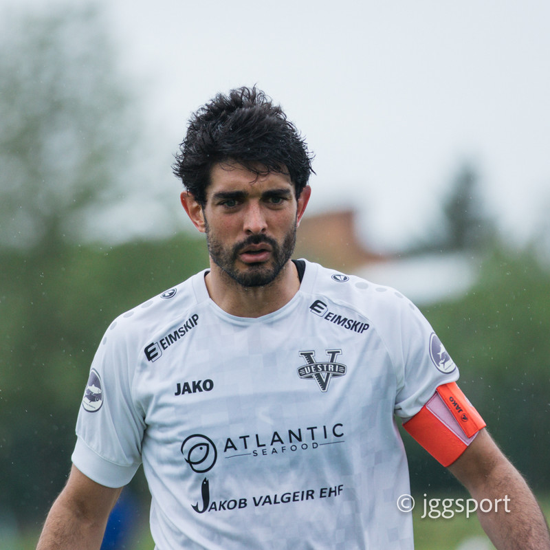 Nacho Gil gerði eins árs samning