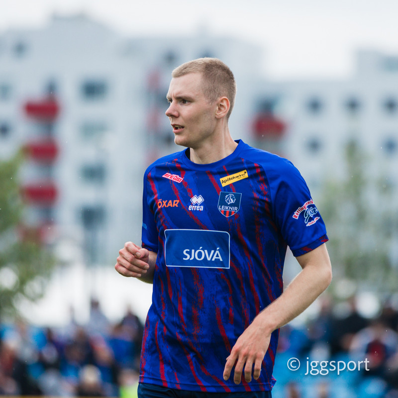 Árni lék í átta tímabil með Leikni áður en hann söðlaði um.