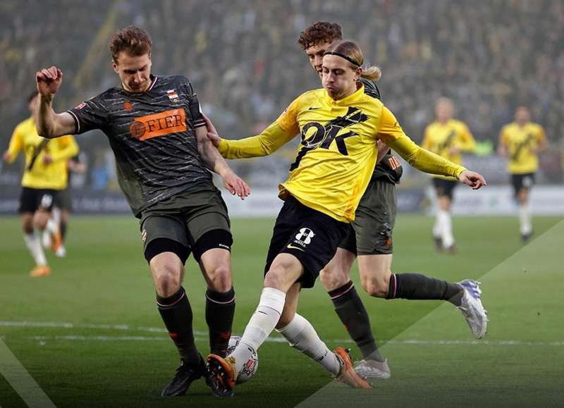 Elías Már yfirgefur NAC Breda (Staðfest)