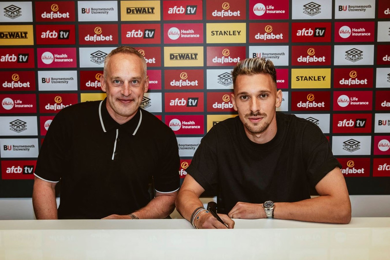Bournemouth fær Radu á láni frá Inter (Staðfest)
