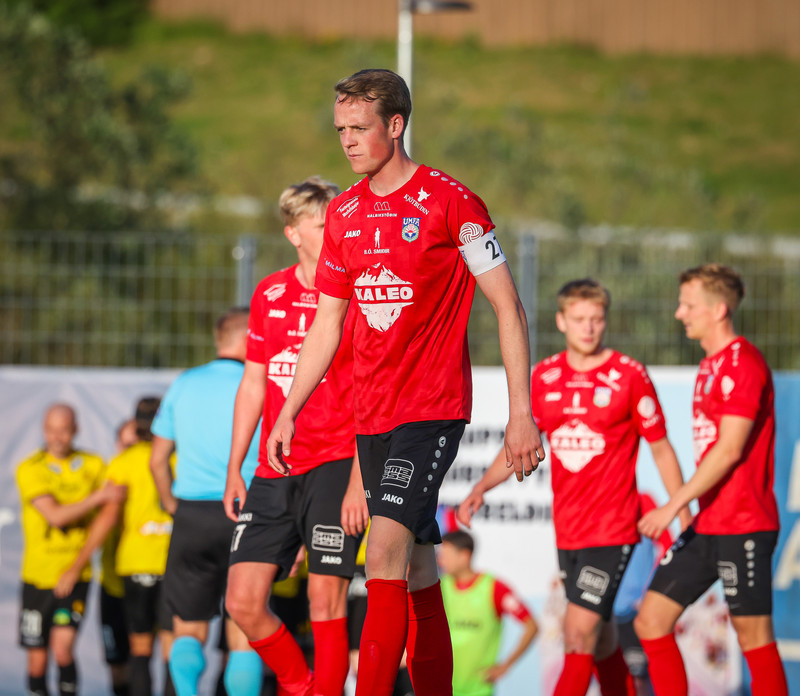 Aron Elí Sævarsson, fyrirliðinn.