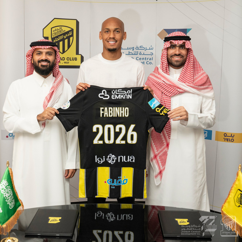 Fabinho skrifaði undir þriggja ára samning við Al Ittihad