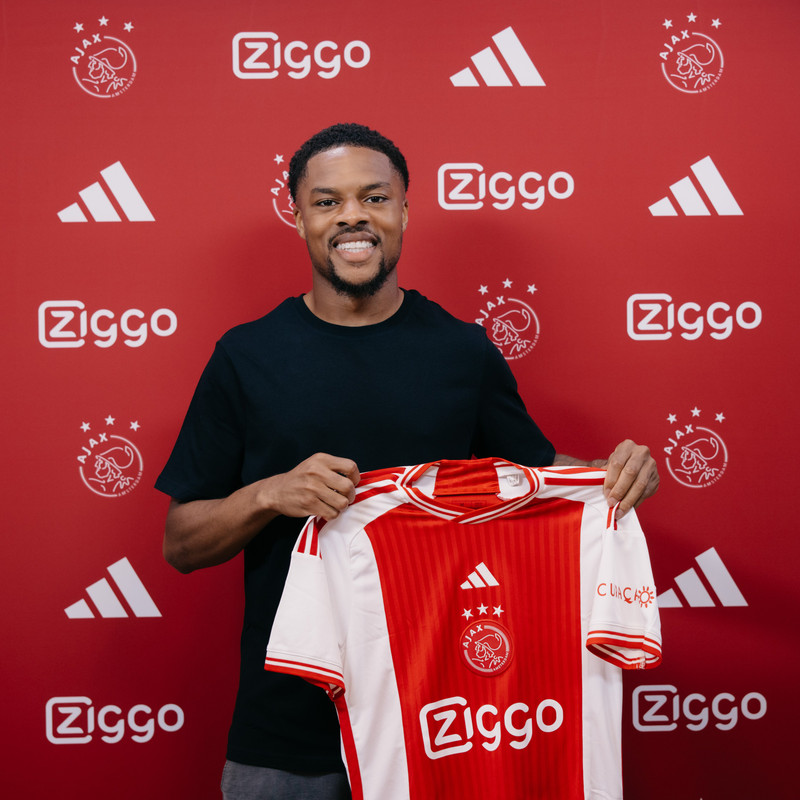 Mikautadze sá tíundi sem Ajax fær í sumar (Staðfest)