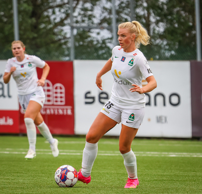 Myndaveisla: Stjarnan skellti Blikum