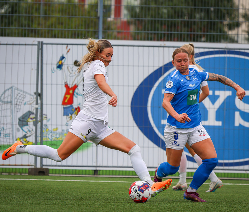 Myndaveisla: Stjarnan skellti Blikum