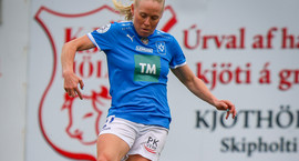 Betsy Hassett leggur skóna á hilluna (Staðfest) -...