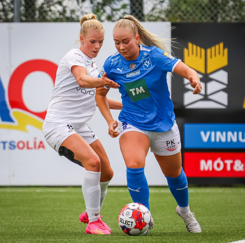 Myndaveisla: Stjarnan skellti Blikum