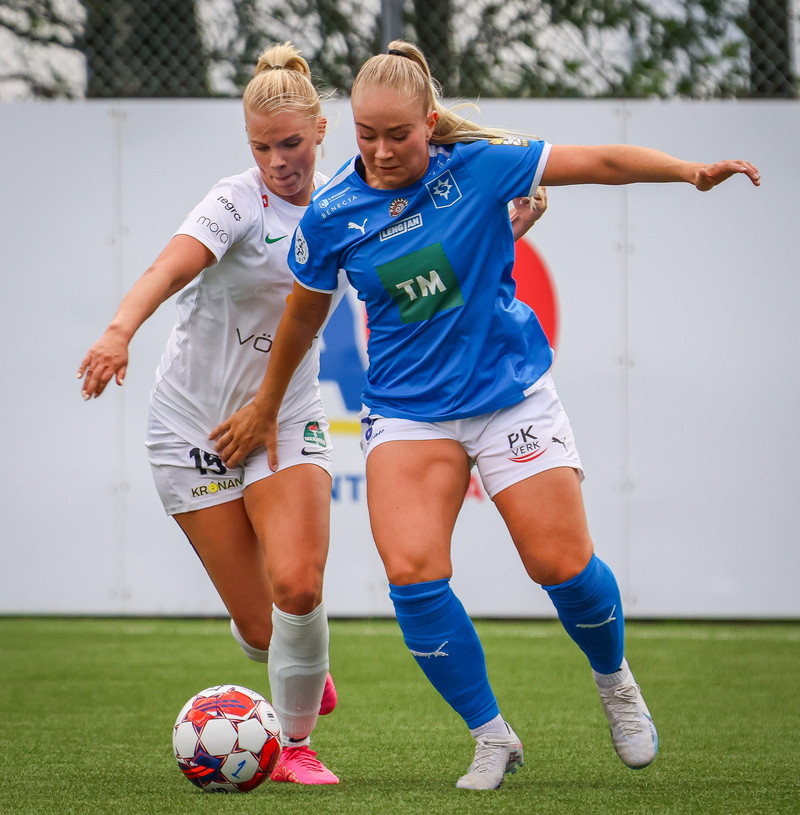 Myndaveisla: Stjarnan skellti Blikum