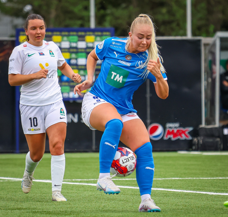 Myndaveisla: Stjarnan skellti Blikum