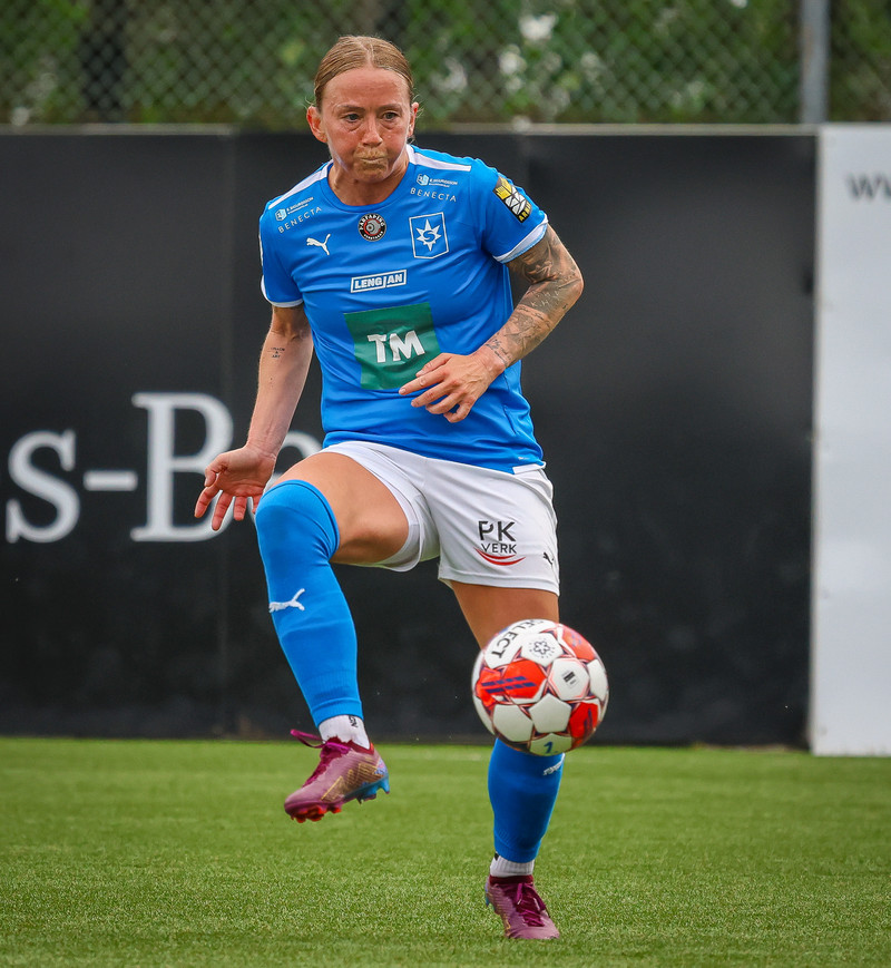 Myndaveisla: Stjarnan skellti Blikum