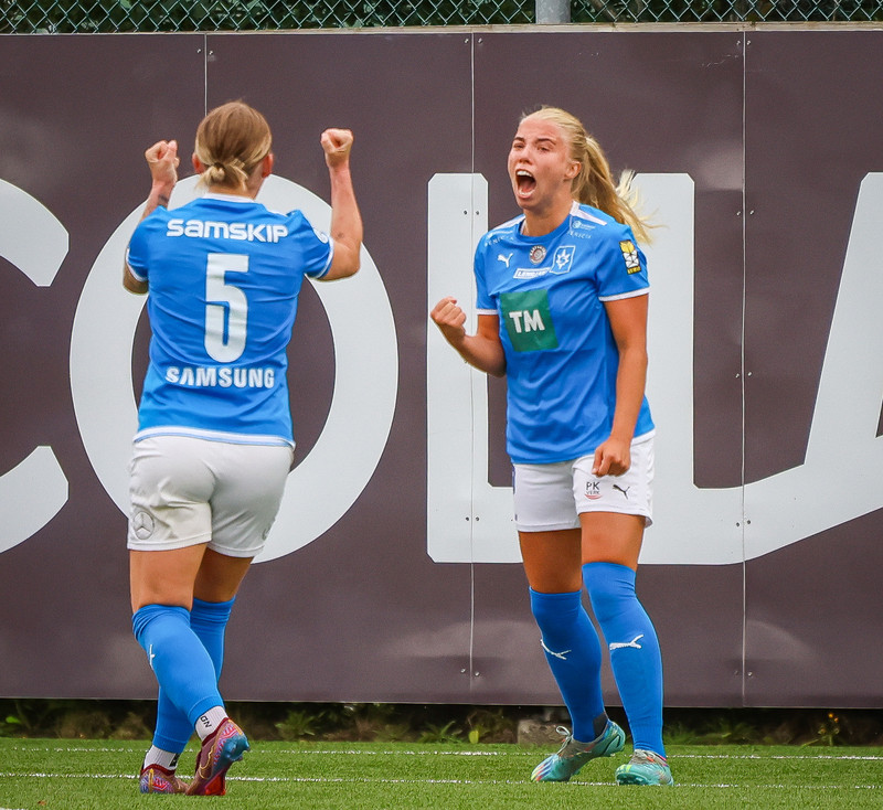 Myndaveisla: Stjarnan skellti Blikum