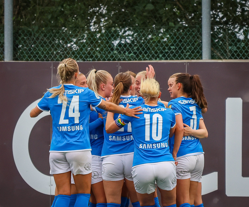 Myndaveisla: Stjarnan skellti Blikum