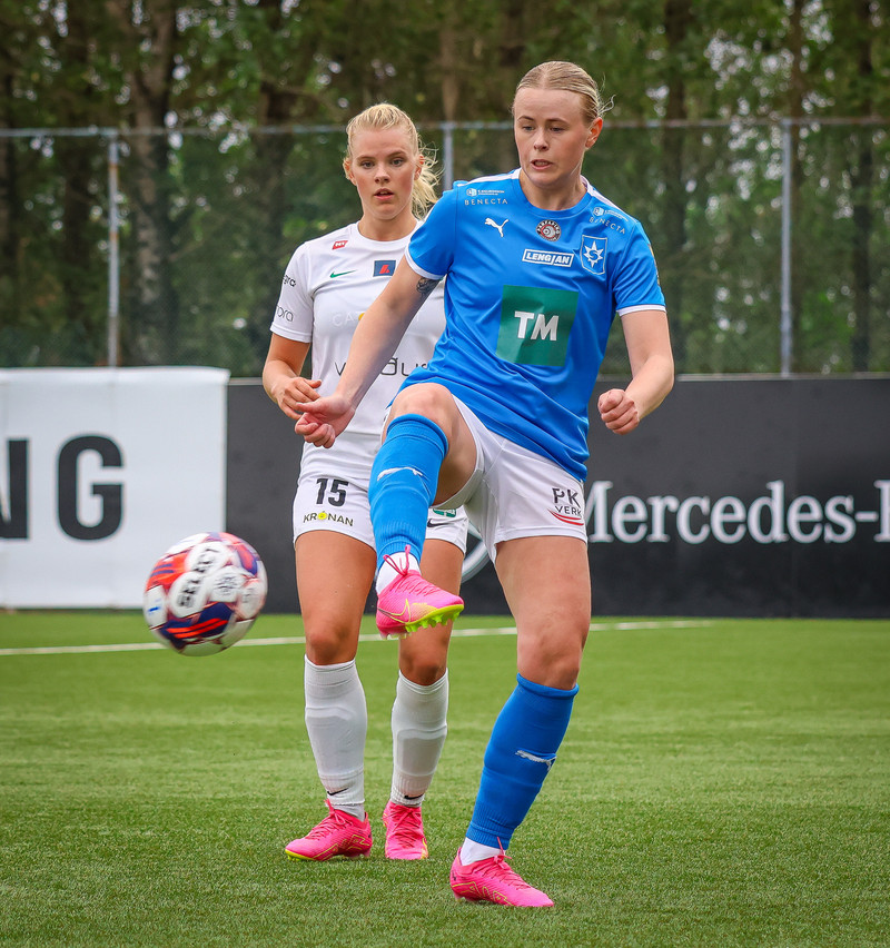 Myndaveisla: Stjarnan skellti Blikum