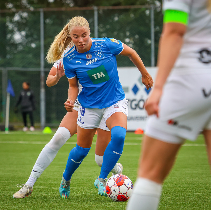 Myndaveisla: Stjarnan skellti Blikum