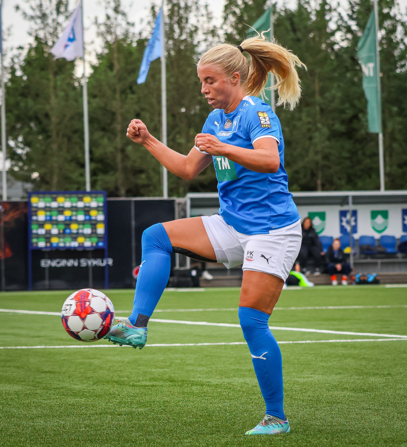 Myndaveisla: Stjarnan skellti Blikum