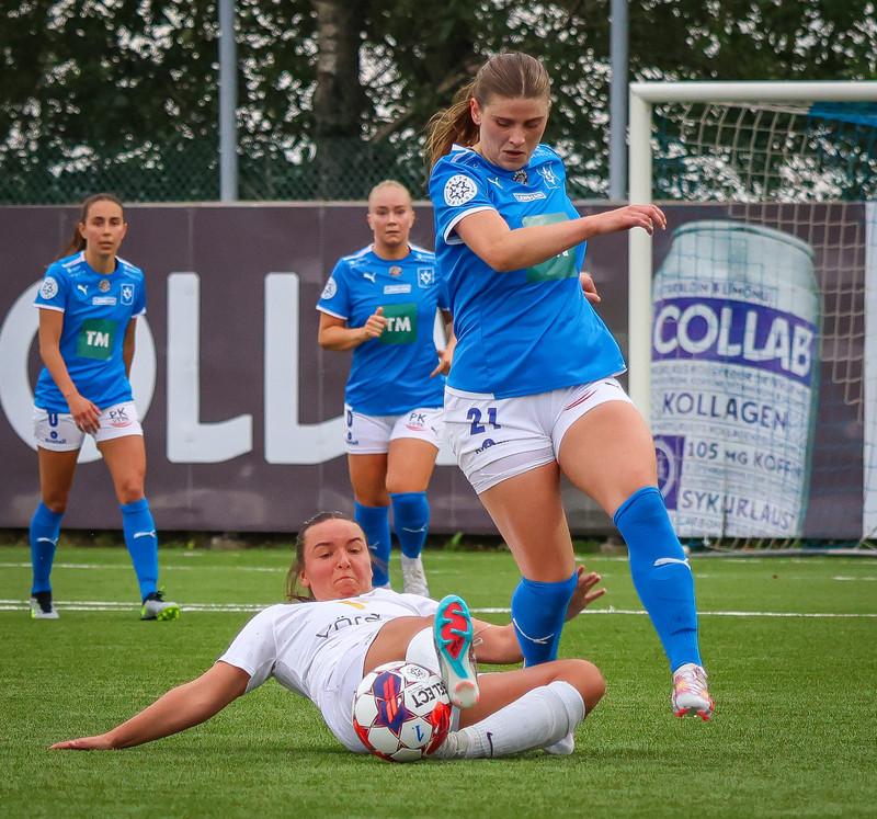 Myndaveisla: Stjarnan skellti Blikum
