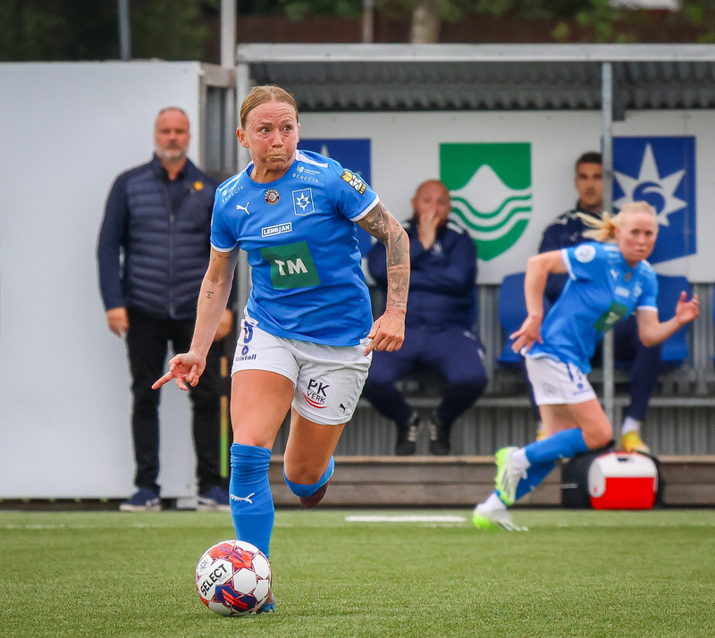 Myndaveisla: Stjarnan skellti Blikum