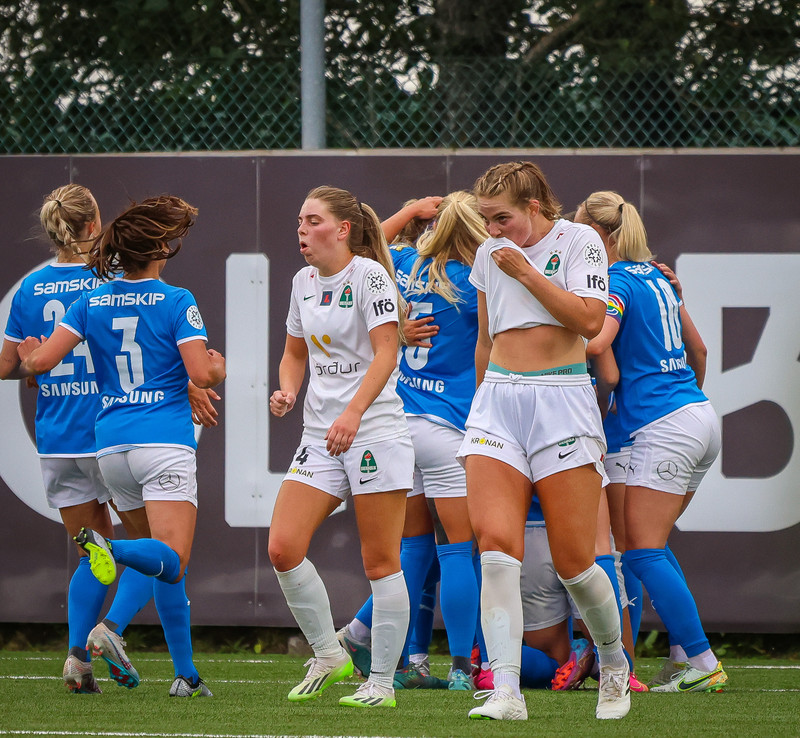 Myndaveisla: Stjarnan skellti Blikum