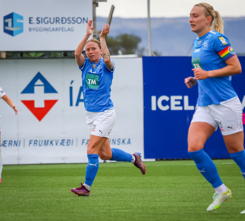Myndaveisla: Stjarnan skellti Blikum