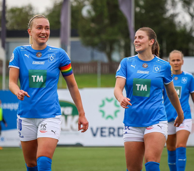 Myndaveisla: Stjarnan skellti Blikum