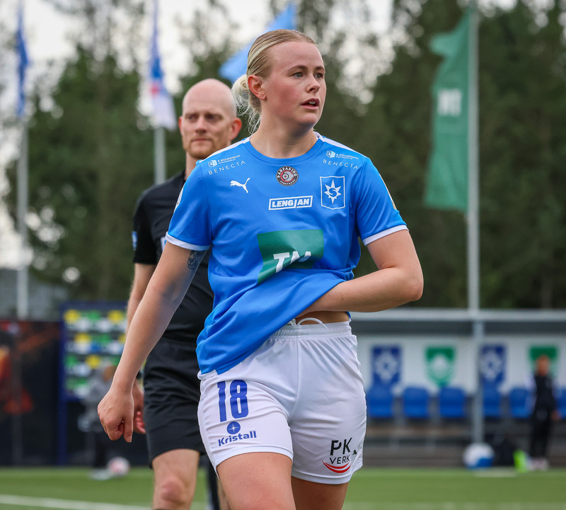 Myndaveisla: Stjarnan skellti Blikum