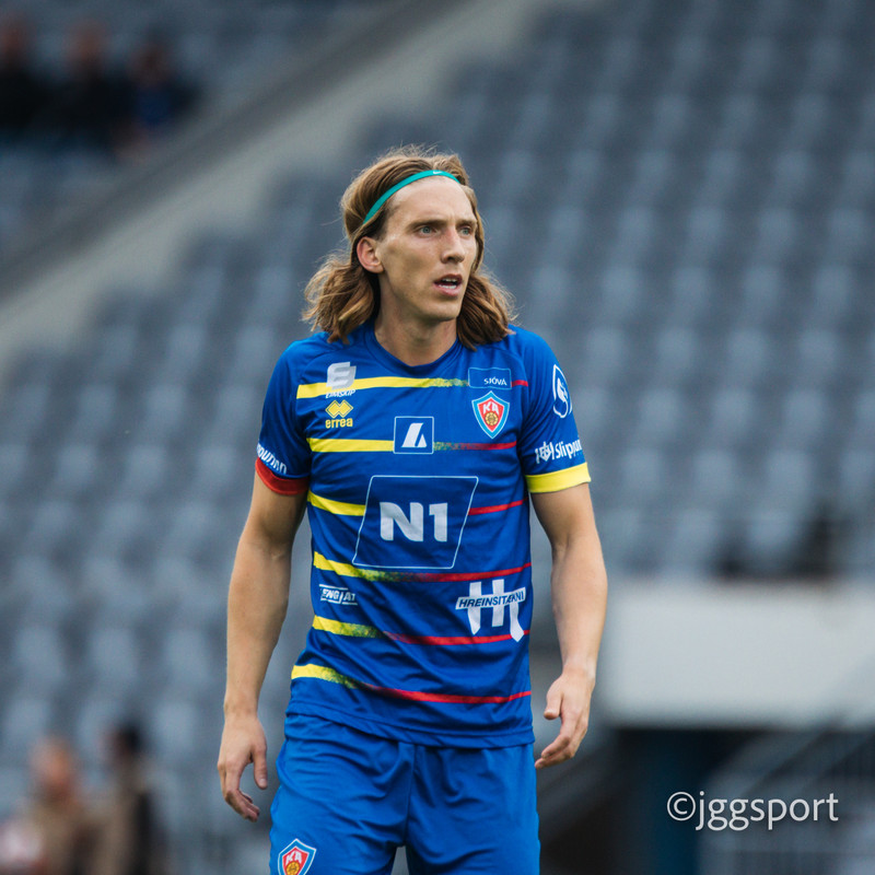 Færeyingurinn Jóan Símun Edmundsson byrjar í dag.