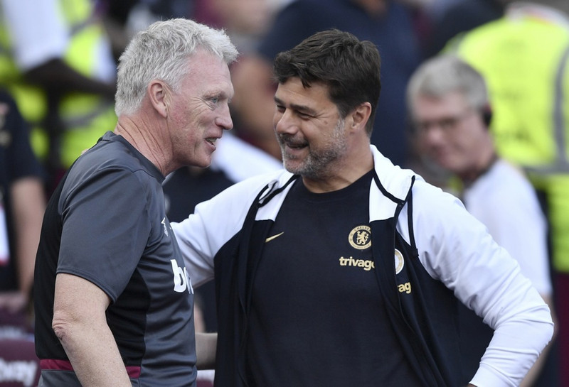 Pochettino svarar Neville: Pirraður af því Liverpool vann