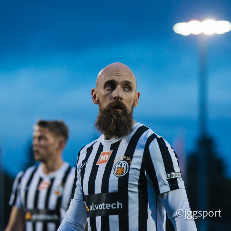 Í haust var tilkynnt að Kristinn yrði ekki lengur leikmaður KR.