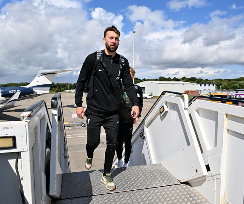 Nat Phillips er farinn til Glasgow á láni.