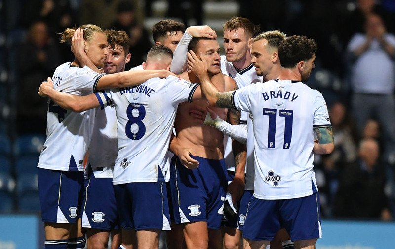Milutin Osmajic kom Preston á toppinn