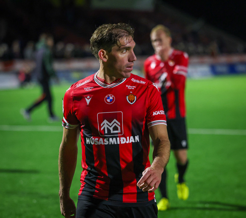 <b>2. Pablo Punyed (Víkingur)</b> - Enn einn Víkingurinn. Pablo hefur verið hér svo lengi að maður hugsar ekki um hann sem erlendan leikmann lengur. Þessi landsliðsmaður El Salvador er sannur sigurvegari sem gerir allt til að vinna. Óþolandi að spila á móti en geggjað að vera með í liði.