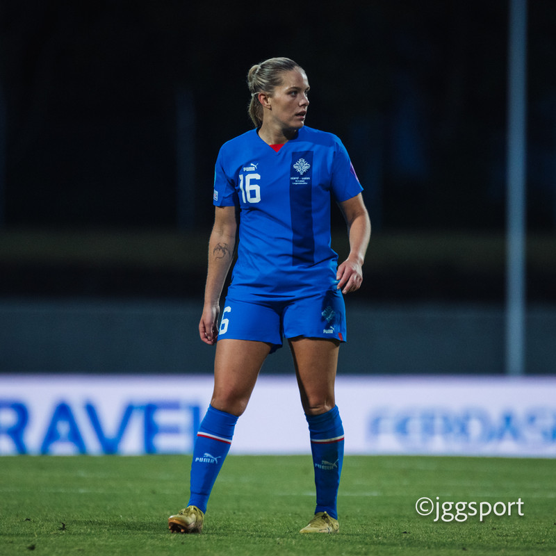 Hildur í leiknum gegn Wales.
