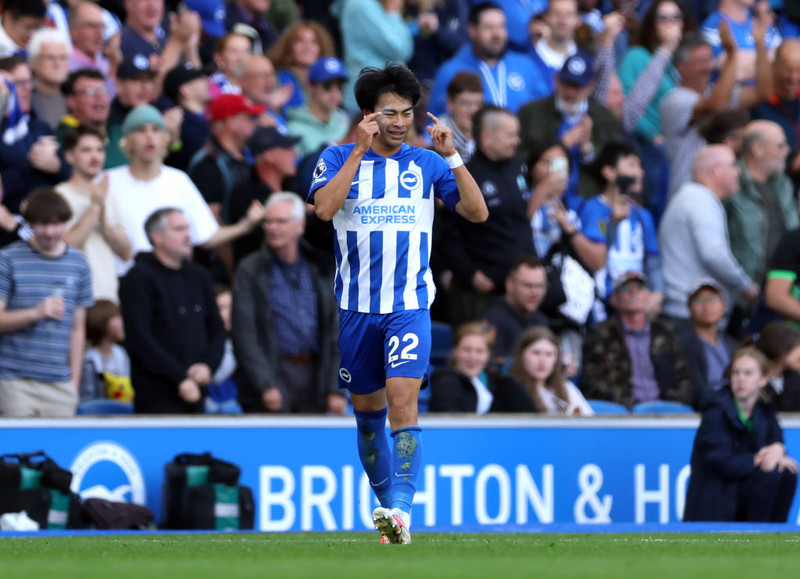 Kaoru Mitoma er í byrjunarliði Brighton gegn Brentford