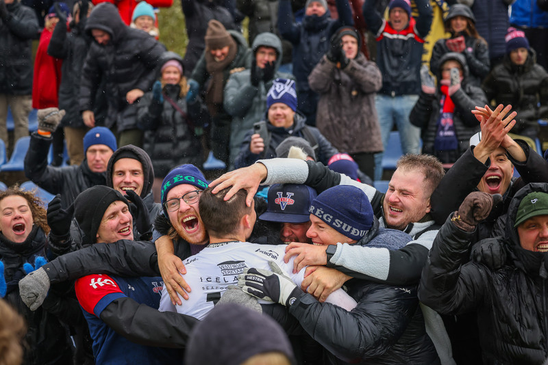 Myndaveisla: Vestri í úrslitaleikinn eftir sigur á Fjölni